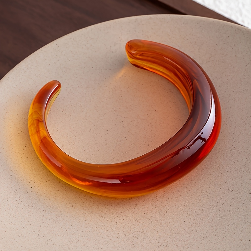 Vintage Resin Open Cuff Bangle for Women, Retro Style